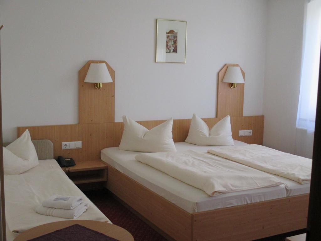Hotel & Gaestehaus Krone 가이젤빈트 객실 사진