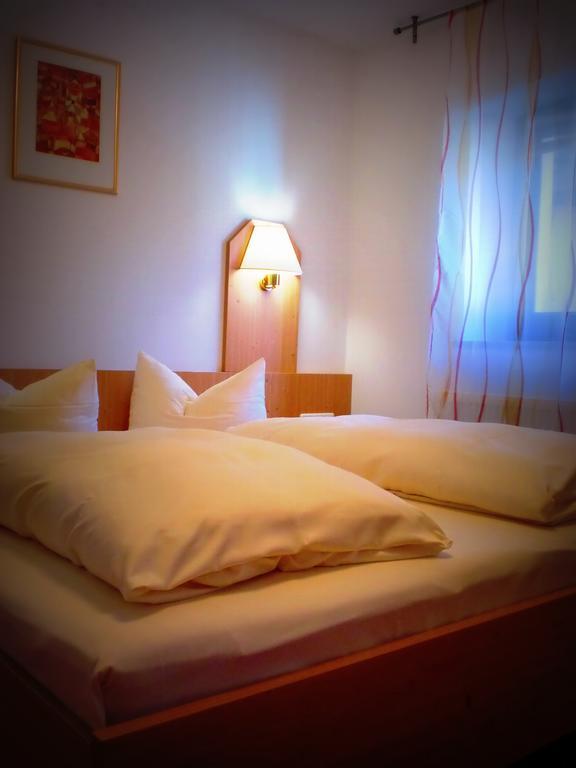 Hotel & Gaestehaus Krone 가이젤빈트 외부 사진